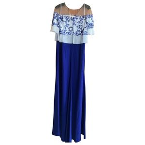 Tadashi Shoji lace top elegant gown. Size 12. Elegant. Never worn with tags.